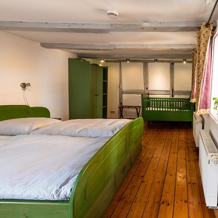 Fachwerkhotel - Ferienhaeuser Vorhof Zur Hoelle Quedlinburg Kültér fotó