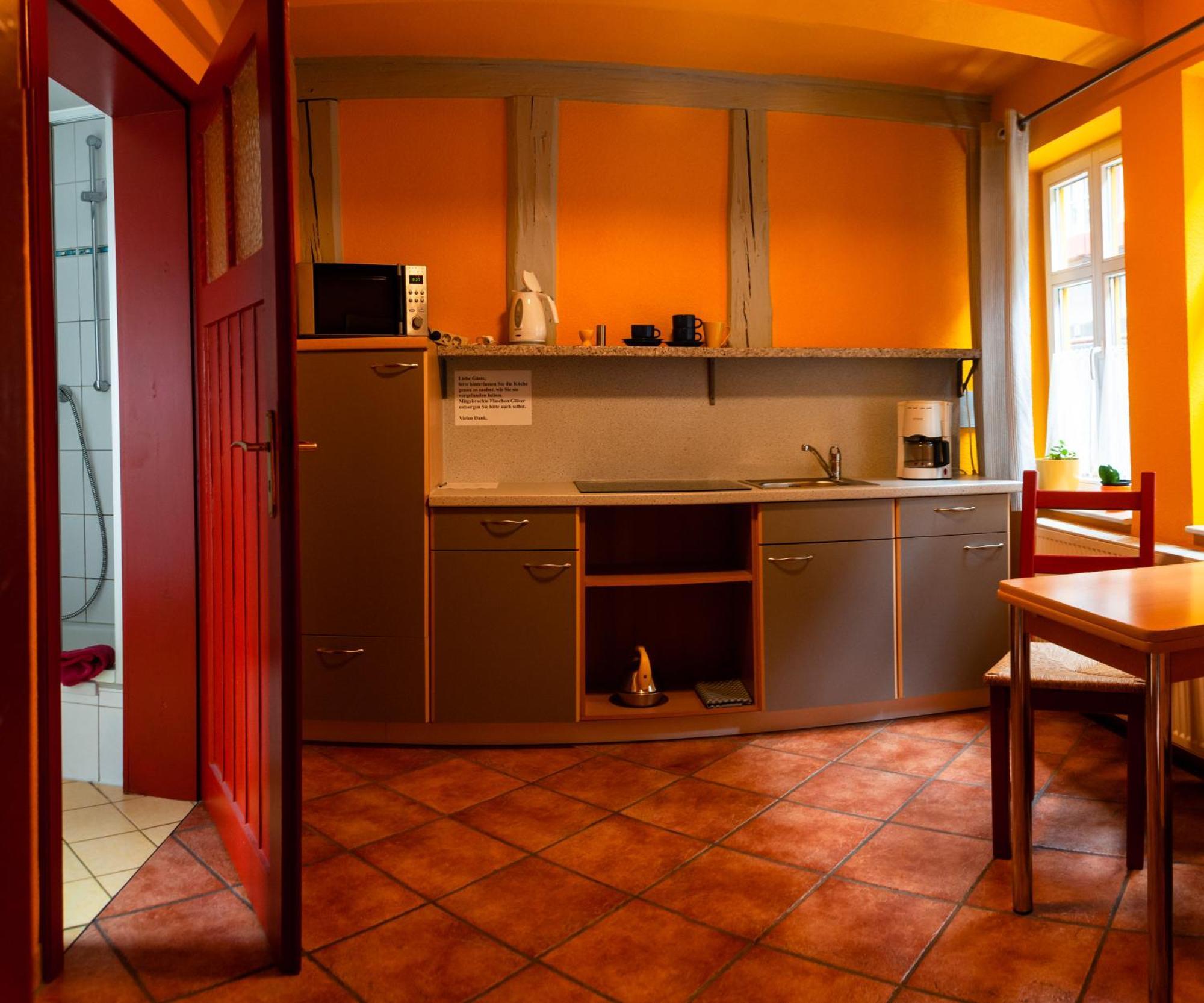 Fachwerkhotel - Ferienhaeuser Vorhof Zur Hoelle Quedlinburg Kültér fotó