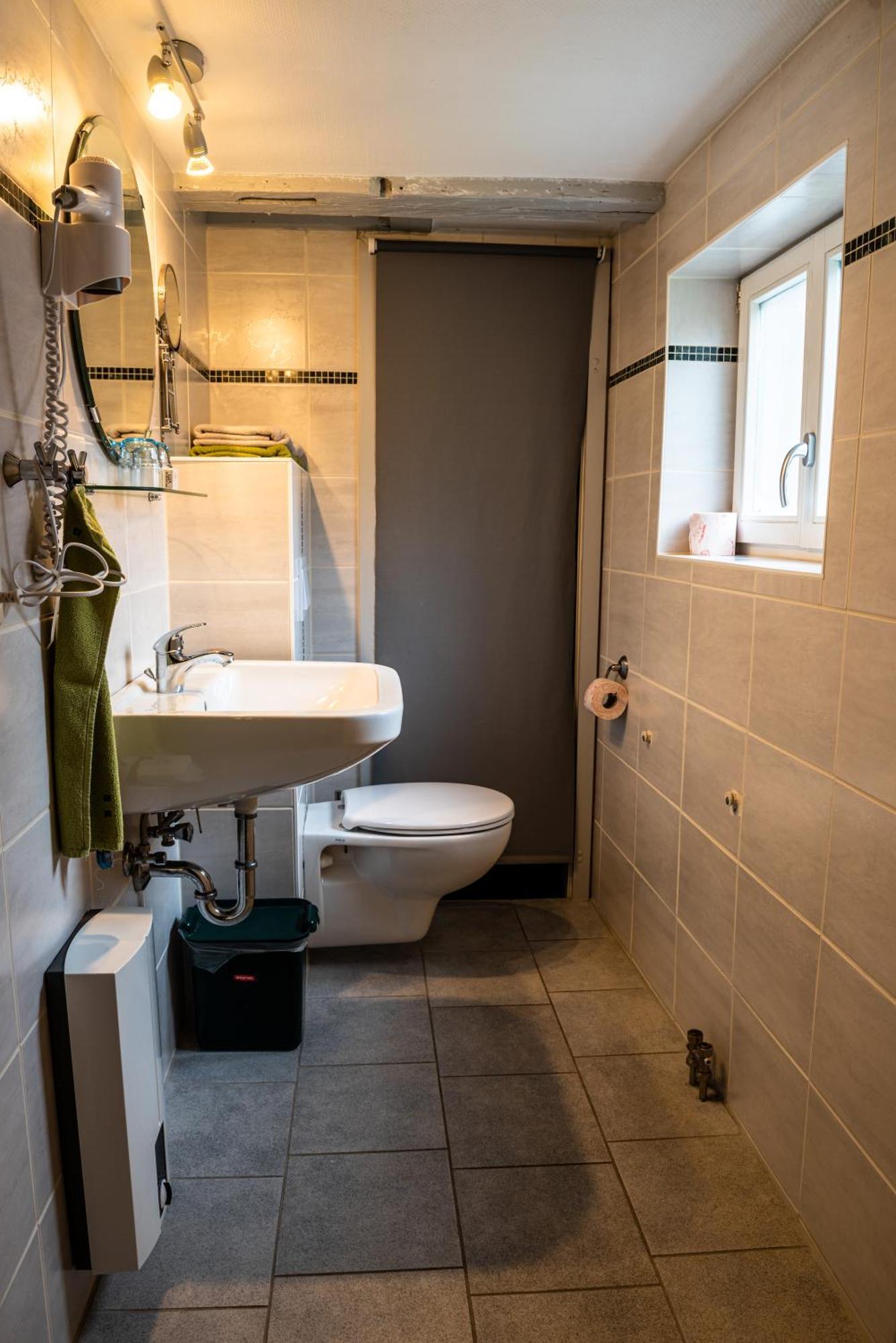 Fachwerkhotel - Ferienhaeuser Vorhof Zur Hoelle Quedlinburg Kültér fotó