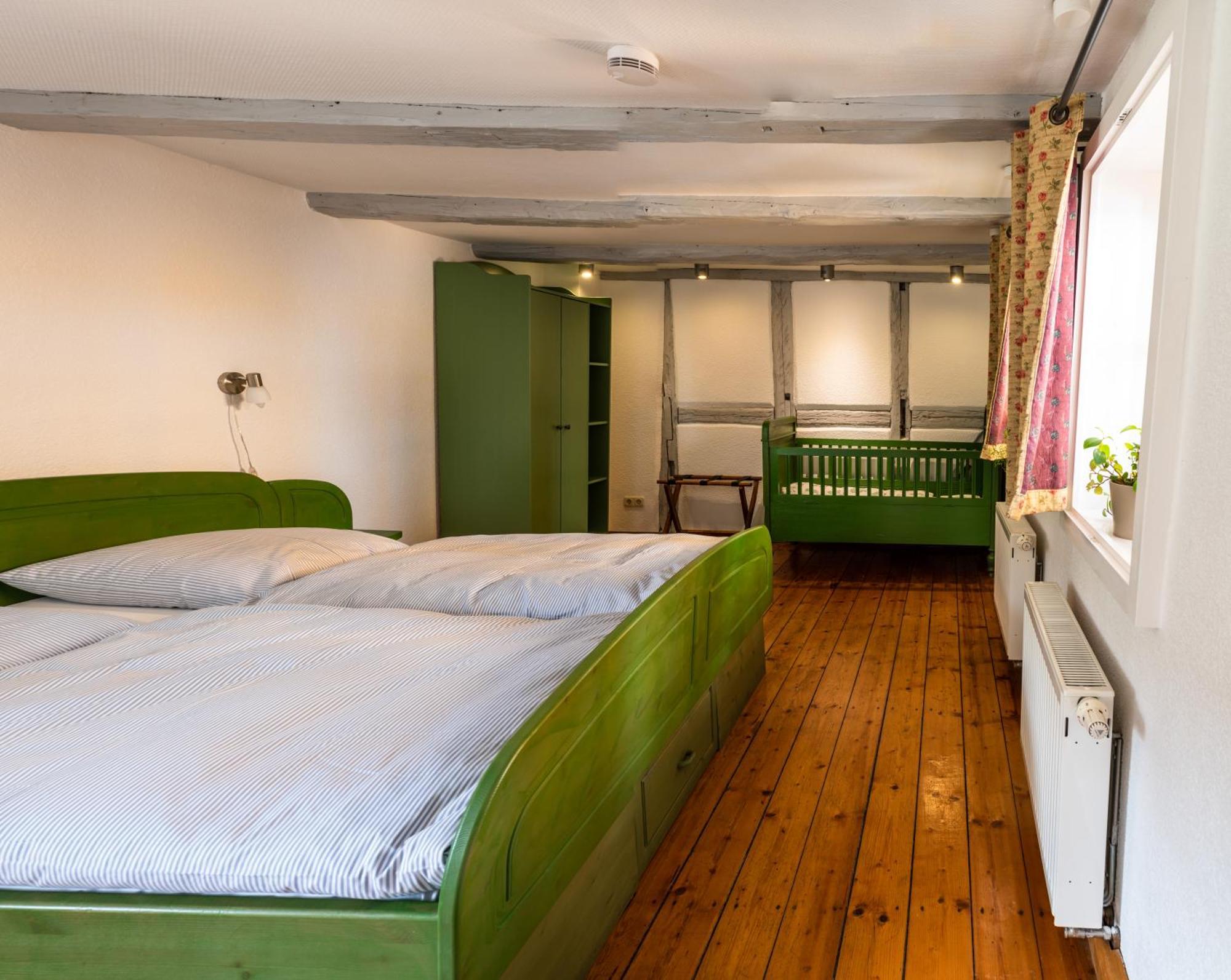 Fachwerkhotel - Ferienhaeuser Vorhof Zur Hoelle Quedlinburg Kültér fotó